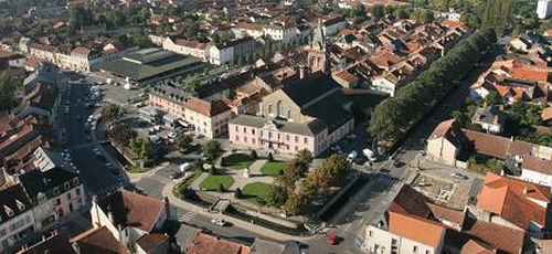 La Commune de VicEnBigorre.Blason de VicenBigorre.. Chiffres ; Vue